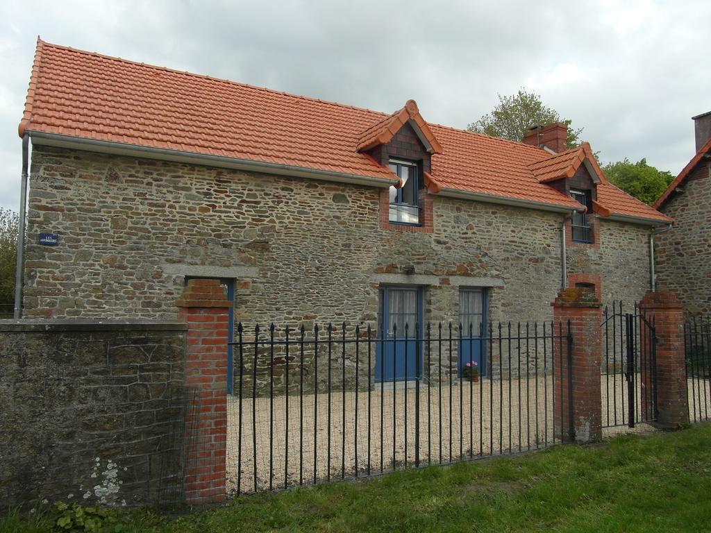 Les Hirondelles De La Baie Vila Vains Exterior foto